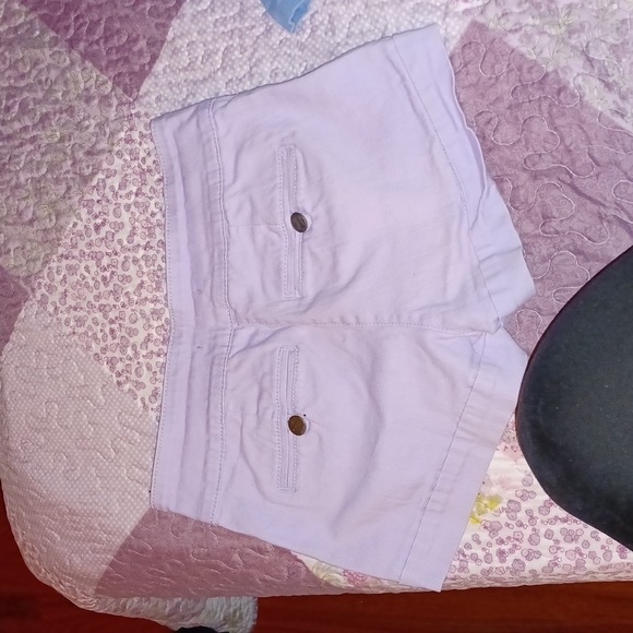 Forever 21 Shorts - Picture 2 of 3